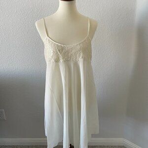 Vintage negligee lace bodice